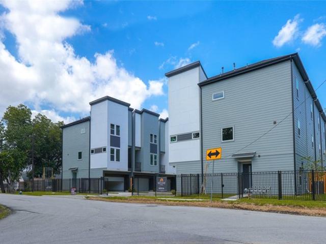 Condo for sale in Harris, Texas