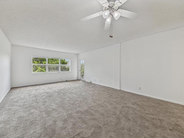 Condo for sale in Plantation, Florida