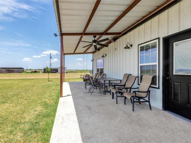 House for sale in Milam, Texas