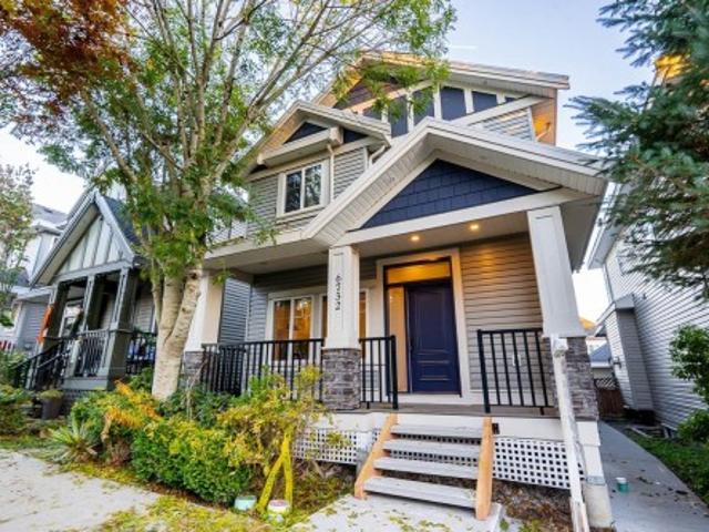 House for sale in Clayton Heights, Surrey