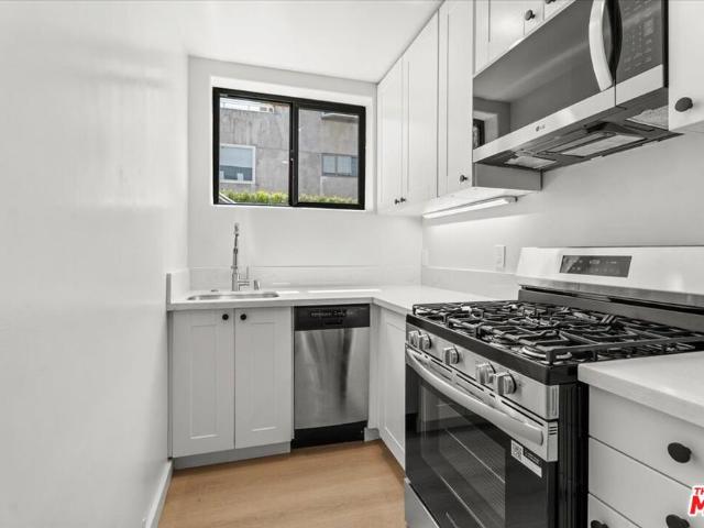 Property for rent in Canoga Park, California