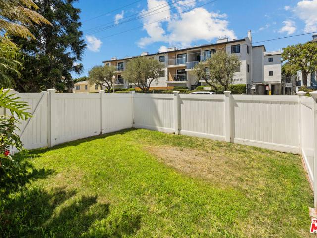 House for sale in Canoga Park, California