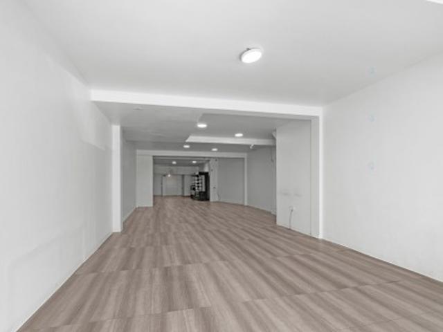 Commercial for rent in St. Leonard's, Quebec