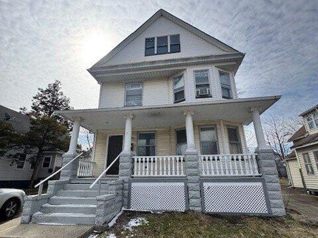 Duplex for sale in Cleveland
