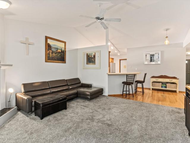 Condo for sale in Urbandale, Iowa