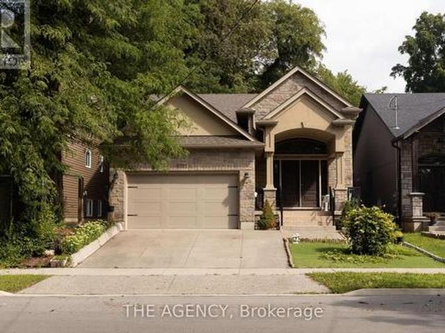 House for sale in Niagara, Ontario