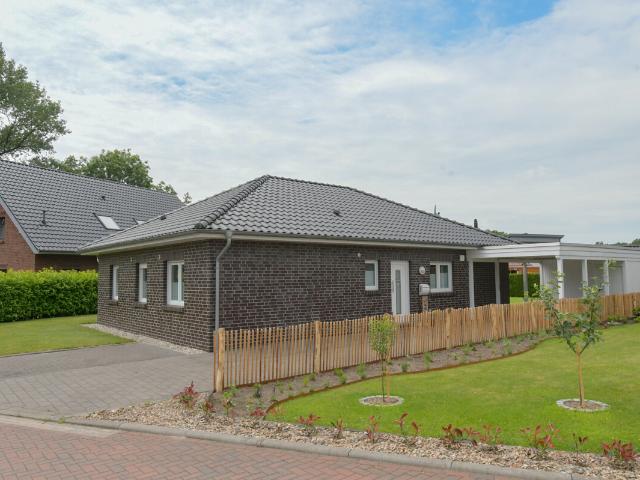 Bungalow kaufen in Apen, Niedersachsen