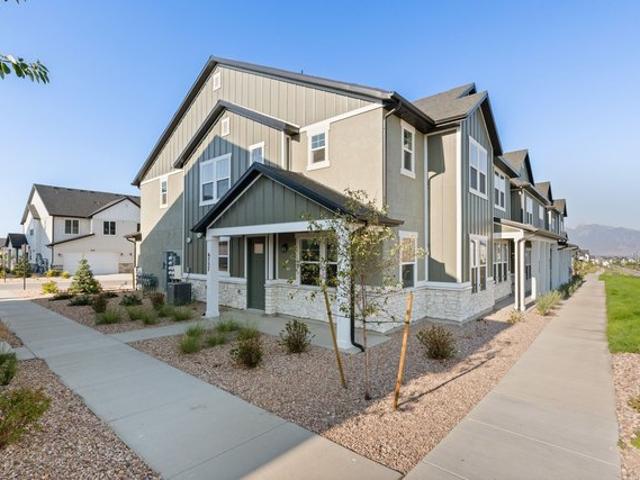 Townhouse for sale in Herriman, Utah