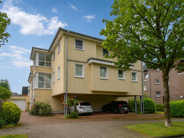 Dachgeschosswohnung kaufen in Eversten, Oldenburg