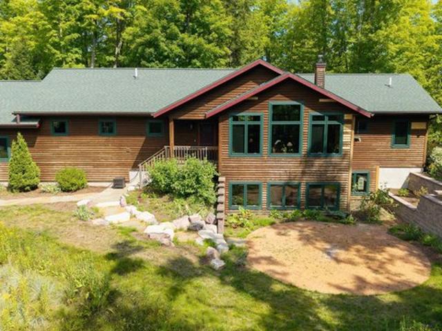 House for sale in Skandia, West Branch Township