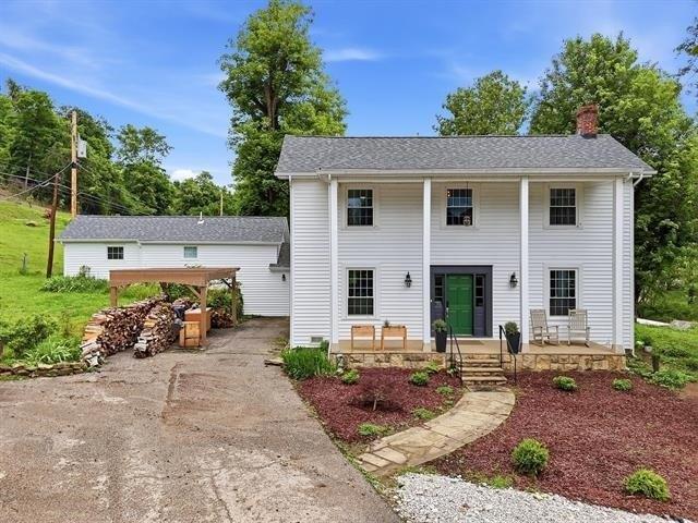 House for sale in Chesapeake, Ohio