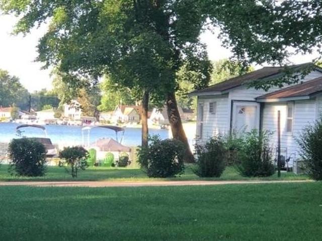 Condo for sale in Dowagiac, Michigan