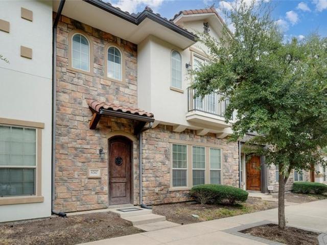 Condo for sale in Irving, Texas