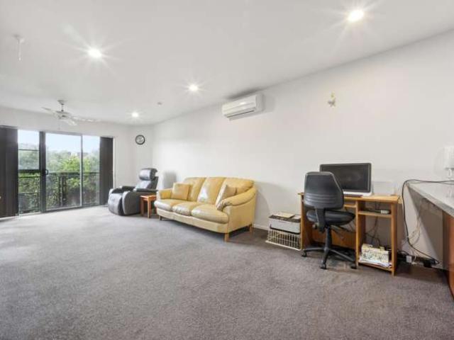 Townhouse for sale in Avondale