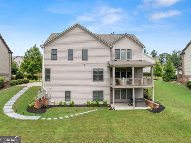 House for sale in Flowery Branch, Georgia