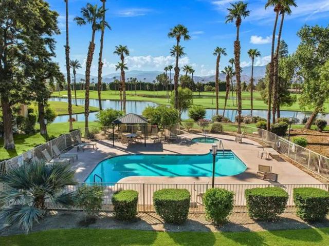 Condo for sale in Rancho Mirage, California