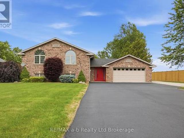 House for sale in Ontario