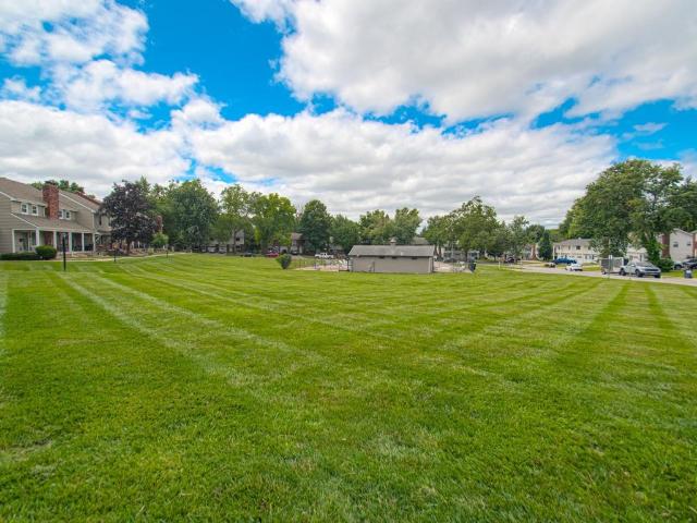 Townhouse for sale in Gladstone, Missouri