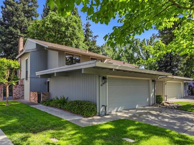 Townhouse for sale in Carmichael, California