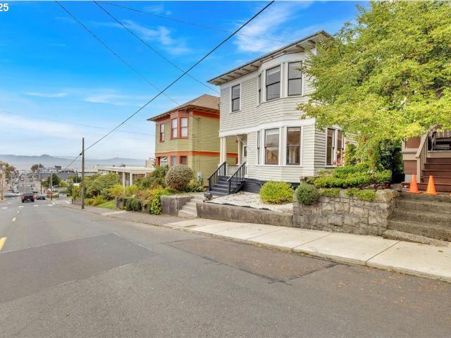 House for sale in Oregonia