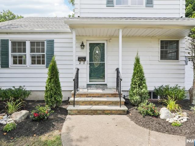 House for sale in Glen Rock