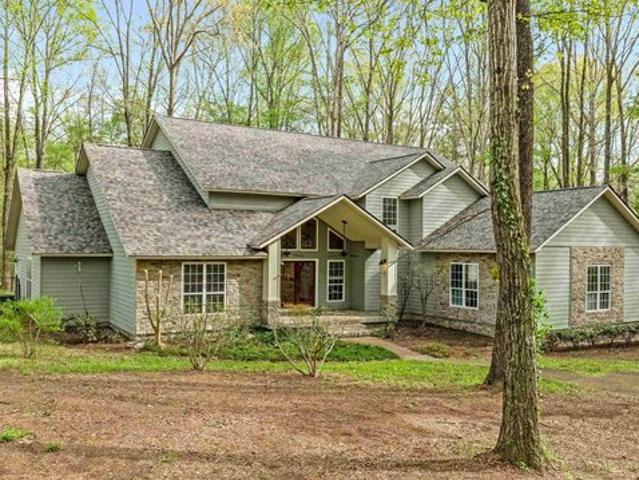House for sale in Valley Head, Alabama