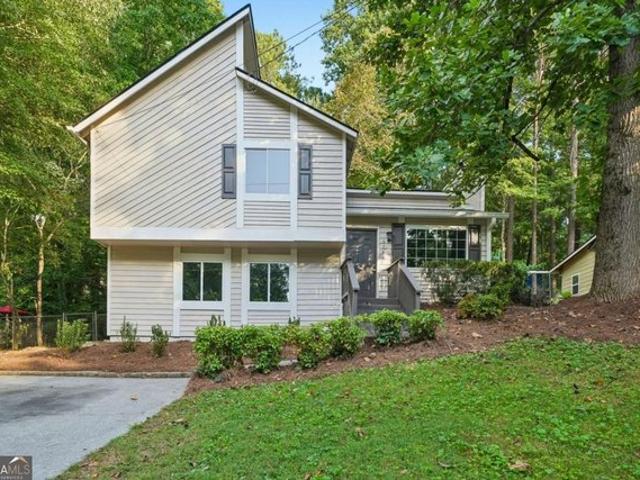 House for sale in Lilburn, Georgia
