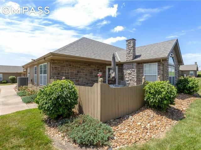 Townhouse for sale in Gladstone Townhouse for sale in Gladstone