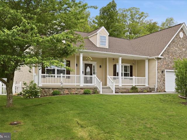 House for sale in Bunker Hill, West Virginia