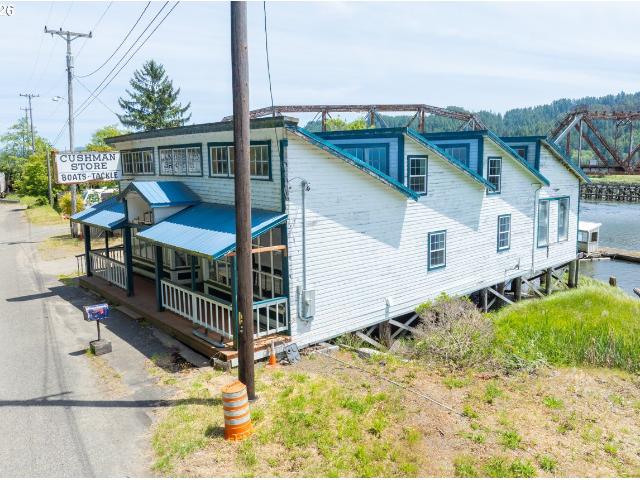 Commercial for sale in Oregonia