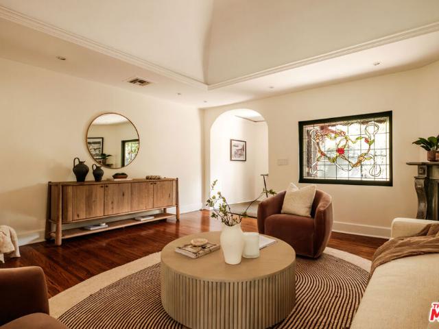 House for sale in Whitley Heights Historic District, Los Angeles