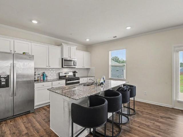 House for sale in Red Oak, Georgia