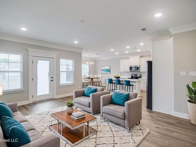 House for sale in Ocean Springs, Mississippi
