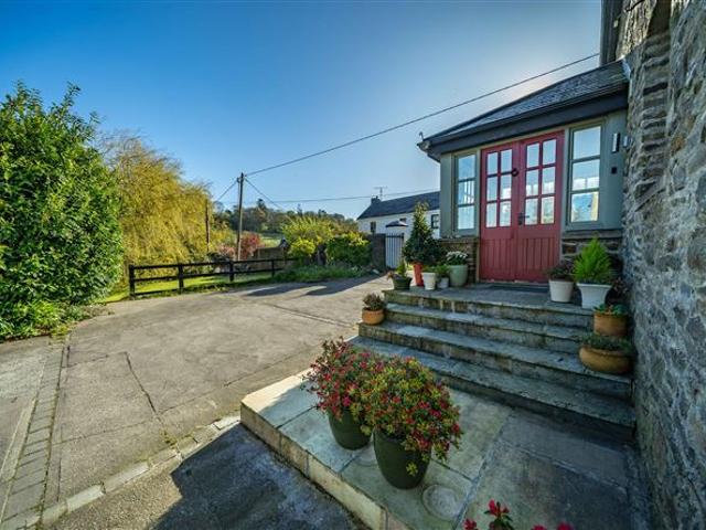 Detached House for sale