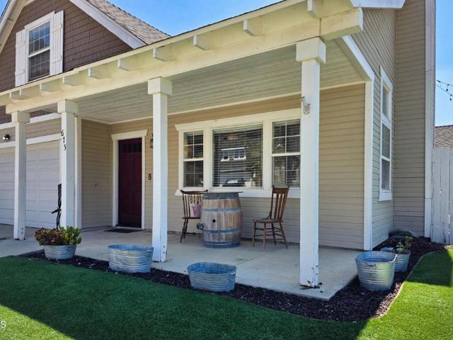 House for sale in Fillmore, California
