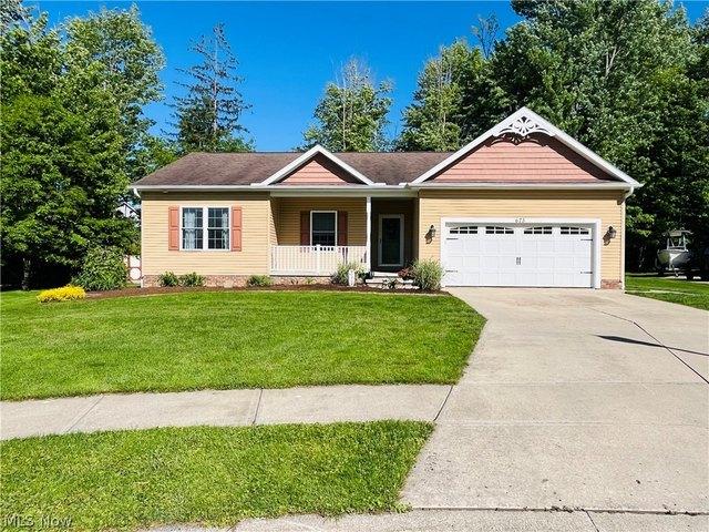 House for sale in Geneva, Ohio