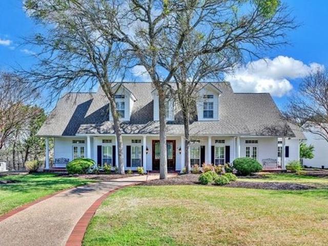 House for sale in Crawford, Texas