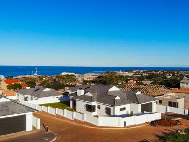 Land for sale in Cape St Francis, Eastern Cape