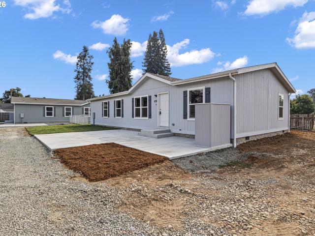 House for sale in Oregonia