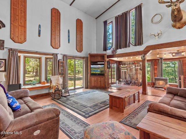 House for sale in Spirit Lake