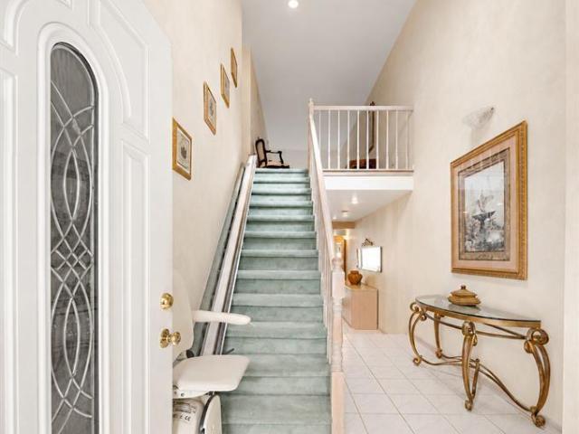 Townhouse for sale in Clark, New Jersey