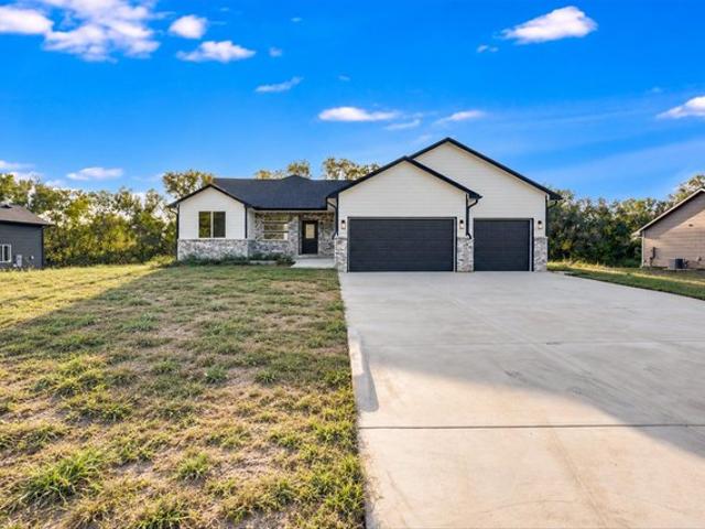 House for sale in Valley Center, Sedgwick County