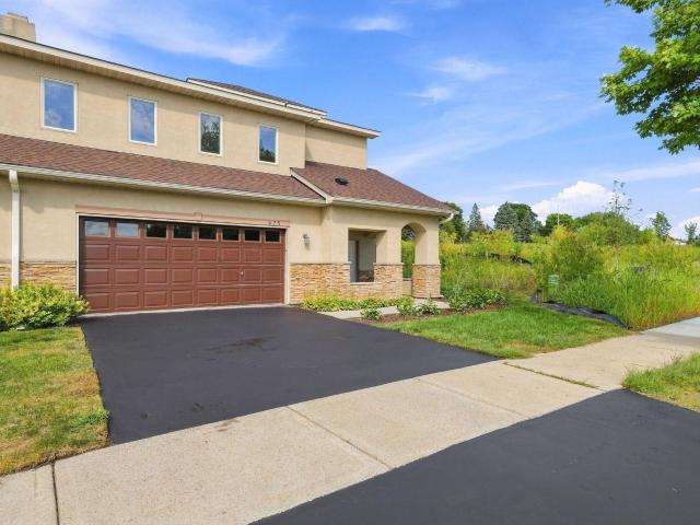 Townhouse for sale in Watertown, Carver County