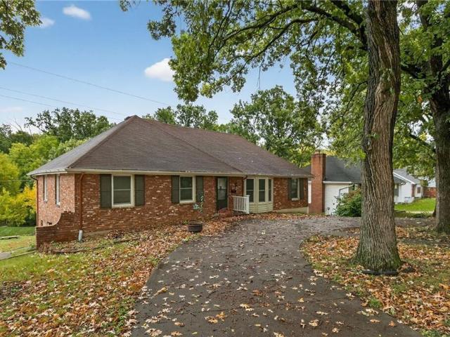 House for sale in Gladstone, Missouri