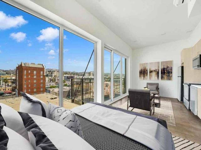 Apartment for rent in Canoga Park, California