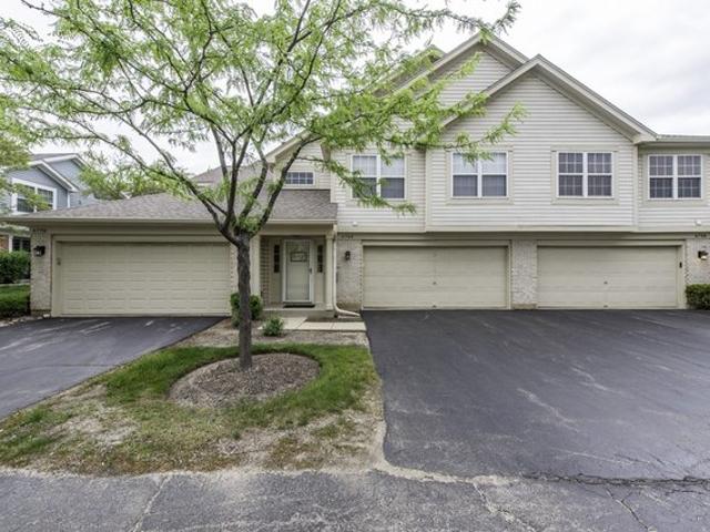 Condo for sale in Gurnee, Illinois