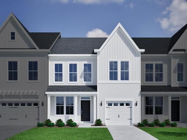 Townhouse for sale in Leland, North Carolina
