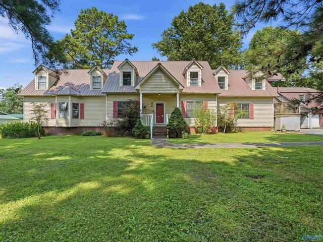 House for sale in Arab, Alabama