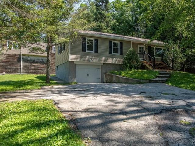 House for sale in Millbrook, New York