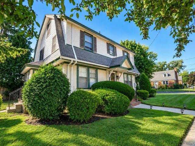 House for sale in Covert Park, Section 2, Village of New Hyde Park